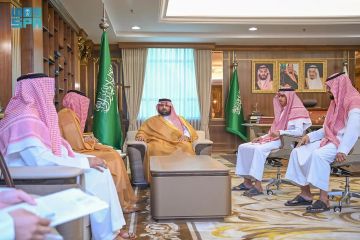 أمير جازان يستقبل مواطنا لتنازله عن قاتل والده أمير جازان يستقبل مواطنا لتنازله عن قاتل والده