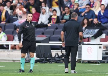 فليك يدافع عن نفسه بعد طرده أمام جيرونا فليك يدافع عن نفسه بعد طرده أمام جيرونا