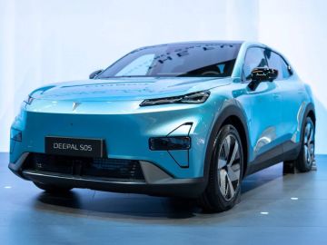 وفاة ميجيل روسو مدرب النصر هل السابق بعد معاناة مع المرض 