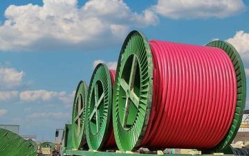 تابعة لـ كابلات الرياض توقع اتفاقية لشراء 51 من أرتيكول آسيا كيبل 