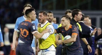 اشتباك بين لاوتارو وكونتي مدرب نابولي