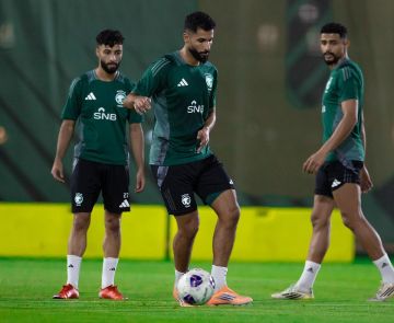 نزلة برد تغيب الحمدان عن تدريب الأخضر قبل مواجهة العراق نزلة برد تغيب الحمدان عن تدريب الأخضر قبل مواجهة العراق