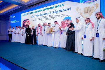 طبيب سعودي يحقق جائزة التميز في زراعة الكبد