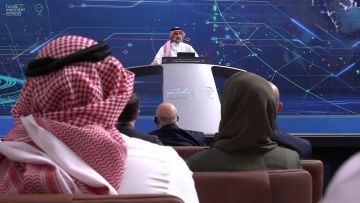 الرميان: 3. مؤتمر مبادرة مستقبل الاستثمار ينطلق بإعلان مرتقب يوحد قادة العالم الرميان: 3. مؤتمر مبادرة مستقبل الاستثمار ينطلق بإعلان مرتقب يوحد قادة العالم