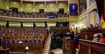 برلمان إسبانيا يوافق على حظر بيع الأسلحة إلى إسرائيل برلمان إسبانيا يوافق على حظر بيع الأسلحة إلى إسرائيل