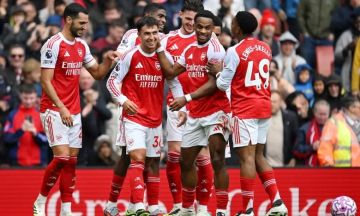 فيديو أرسنال يعبر كريستال بالاس ويتصدر الدوري الإنجليزي