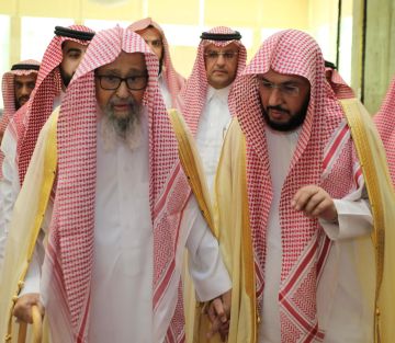 السعودية: أول تصريحات لصالح الفوزان بعد تعيينه في منصبه عن مفتي المملكة الراحل السعودية: أول تصريحات لصالح الفوزان بعد تعيينه في منصبه عن مفتي المملكة الراحل