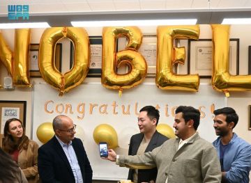 بحضور السواحه.. الطلاب السعوديون يحتفون بالبروفيسور عمر ياغي