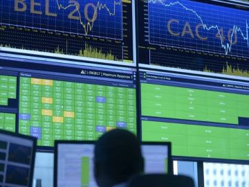 تراجع حاد يجتاح الأسهم الفرنسية بعد استقالة رئيس الوزراء تراجع حاد يجتاح الأسهم الفرنسية بعد استقالة رئيس الوزراء