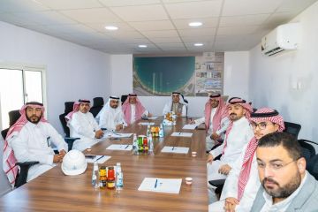 أمين الشرقية يتفقد سير العمل في مشروع تطوير كورنيش الدمام