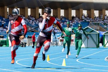 منافسات قوية في سباق (400) متر تتابع ببطولة العالم لرياضة الإطفاء والإنقاذ