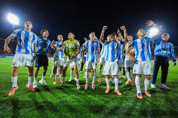 الأرجنتين تتخطى كولومبيا وتضرب موعدا مع المغرب في نهائي مونديال الشباب 2025 الأرجنتين تتخطى كولومبيا وتضرب موعدا مع المغرب في نهائي مونديال الشباب 2025