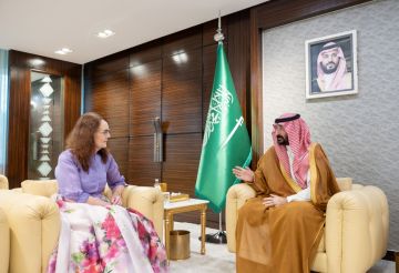 وزير الحرس الوطني يستقبل القائم بالأعمال في سفارة أميركا وزير الحرس الوطني يستقبل القائم بالأعمال في سفارة أميركا