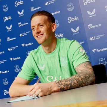 إيفرتون يعلن تمديد عقد جوردان بيكفورد حتى يونيو 2029 إيفرتون يعلن تمديد عقد جوردان بيكفورد حتى يونيو 2029