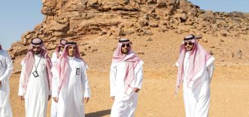 نائب أمير حائل يتفقد الأعمال الإنشائية في مشروع تأهيل موقع جبل ياطب الأثري . نائب أمير حائل يتفقد الأعمال الإنشائية في مشروع تأهيل موقع جبل ياطب الأثري .
