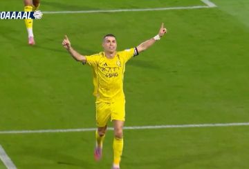 الأسطورة رونالدو يهز شباك الحزم بهدف تاريخي (فيديو) الأسطورة رونالدو يهز شباك الحزم بهدف تاريخي (فيديو)
