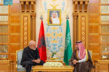 سمو ولي العهد يلتقي رئيس وزراء جمهورية ألبانيا سمو ولي العهد يلتقي رئيس وزراء جمهورية ألبانيا