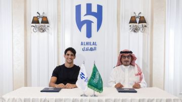 الهلال يعلن تمديد عقد بونو حتى 2028