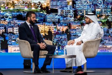 بدعوة سعودية.. مشاركة الرئيس السوري في منتدى مستقبل الاستثمار تعزز مسار تعافي الاقتصاد السوري بدعوة سعودية.. مشاركة الرئيس السوري في منتدى مستقبل الاستثمار تعزز مسار تعافي الاقتصاد السوري