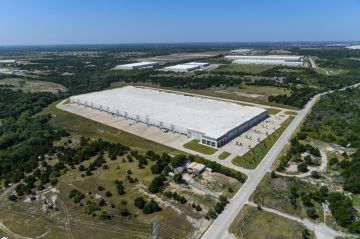 آركابيتا تتخارج من مركز توزيع فيديكس لشركة أريس