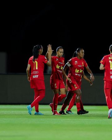 قفزن للمركز الثالث.. سيدات القادسية يكتسحن نيوم بسداسية