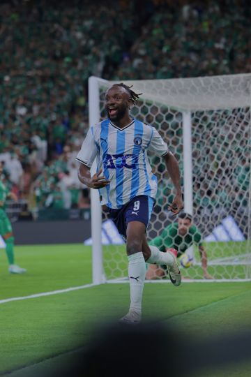 بيراميدز يحدد 10 ملايين دولار للتخلي عن ماييلي