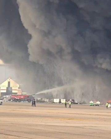 تعليق الرحلات بمطار في بنجلادش بعد اندلاع حريق كبير