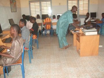 في اليوم العالمي للمعلم.. الندوة العالمية تشيد بجهود المملكة في دعم التعليم وتمكين المعلمين