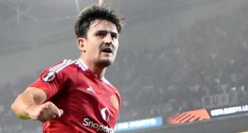 ماغواير يرفض إغراءات أندية روشن ماغواير يرفض إغراءات أندية روشن