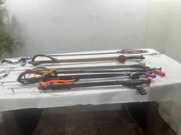 5 أشخاص يستخدمون أدوات محظورة ..بيئة جدة تضبط مخالفة صيد ببنادق في درة العروس 5 أشخاص يستخدمون أدوات محظورة ..بيئة جدة تضبط مخالفة صيد ببنادق في درة العروس