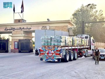 مساعدات سعودية جديدة تعبر منفذ رفح في طريقها إلى غزة
