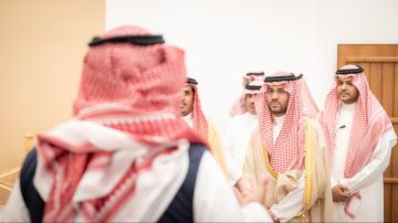 نائب أمير حائل يتفقد مركز الزوار في جبل أم سنمان