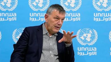 مفوض الأونروا يرحب بقرار محكمة العدل الدولية ويؤكد جاهزية الوكالة لتوسيع الاستجابة الإنسانية في غزة مفوض الأونروا يرحب بقرار محكمة العدل الدولية ويؤكد جاهزية الوكالة لتوسيع الاستجابة الإنسانية في غزة