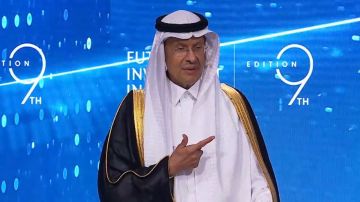 نحن بدو .. فيديو سابق لوزير الطاقة السعودي يبرز مجددا تزامنا مع انطلاق مبادرة مستقبل الاستثمار  نحن بدو .. فيديو سابق لوزير الطاقة السعودي يبرز مجددا تزامنا مع انطلاق مبادرة مستقبل الاستثمار