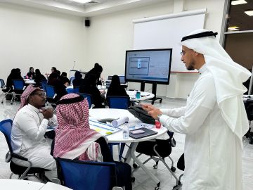 جسور الشبابية تختتم هاكثون ثمر للابتكار لتمكين الشباب في سوق العمل جسور الشبابية تختتم هاكثون ثمر للابتكار لتمكين الشباب في سوق العمل