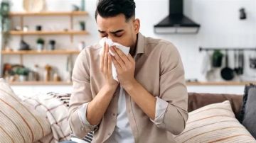 هل تستدعي نزلة البرد تأجيل التطعيم؟.. طبيب ألماني يجيب