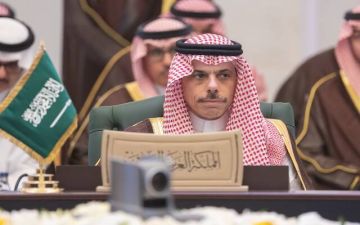 وزير الخارجية يصل باريس للمشاركة في اجتماع بشأن الخطة الأمريكية لغزة