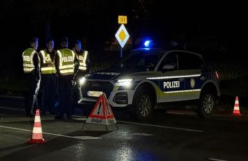 بالذخيرة الحية.. اشتباك خاطئ بين الشرطة والجيش الألماني خلال مناورة قرب ميونيخ بالذخيرة الحية.. اشتباك خاطئ بين الشرطة والجيش الألماني خلال مناورة قرب ميونيخ