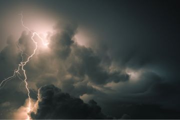 الأرصاد ينبه: أمطار رعدية ورياح قوية على 6 مناطق اليوم وتحذيرات من تدني الرؤية