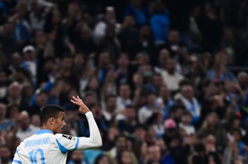 غرينوود يقود مارسيليا لقمة الدوري الفرنسي غرينوود يقود مارسيليا لقمة الدوري الفرنسي