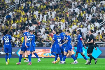 دوري روشن للمحترفين: الموج الهلالي يغرق الاتحاد في جدة