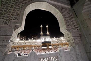 السعودية: جميع أنواع التأشيرات تتيح أداء مناسك العمرة