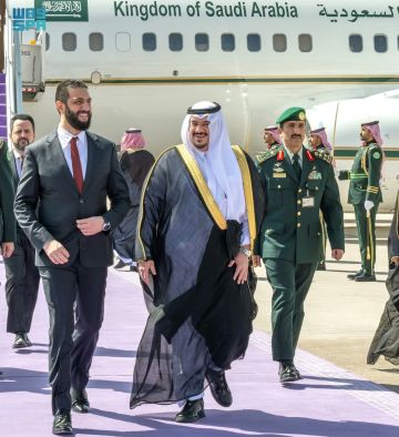 رئيس الجمهورية العربية السورية يصل الرياض وفي مقدمة مستقبليه نائب أمير المنطقة