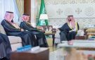 نائب أمير الشرقية يستقبل رئيس هيئة الهلال الأحمر السعودي - sa