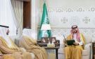 نائب أمير الشرقية يستقبل الرئيس التنفيذي لهيئة تطوير محمية الإمام عبدالعزيز بن محمد الملكية - sa