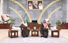 سعود بن نهار يستقبل وزير البلديات والإسكان ويشهدان توقيع عدد من الشراكات المجتمعية - sa