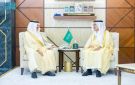 أمير الشرقية يستقبل رئيس أرامكو ويطلع على تقرير ملعب أرامكو - sa