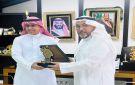 مدير عام إذاعة جدة يكرم منسوبي المجمع بمناسبة اليوم الوطني - sa