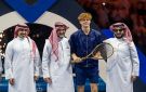 بحضور تركي آل الشيخ سينر يحافظ على لقبه ويتوج بطلا لبطولة 2025 Six Kings Slam في موسم الرياض - sa