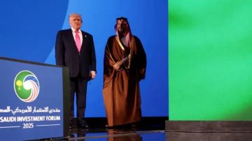 بطلب سعودي، دونالد ترامب يعلن عزمه الانخراط في إنهاء الفظائع المروعة في السودان بطلب سعودي، دونالد ترامب يعلن عزمه الانخراط في إنهاء الفظائع المروعة في السودان